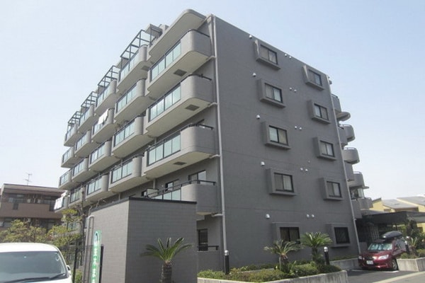 外観(駅徒歩3分のファミリータイプマンションです。)