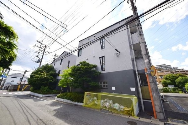 外観(閑静な住宅街)