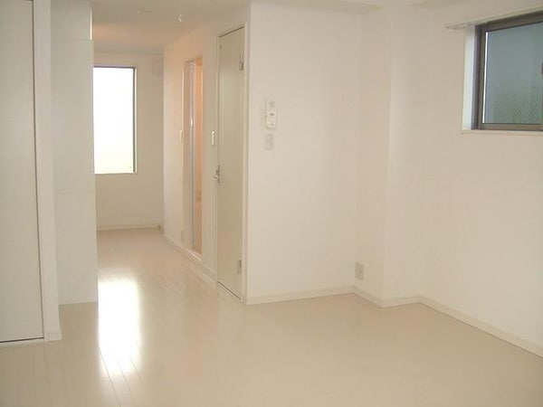 リビング・居室(明るい室内)