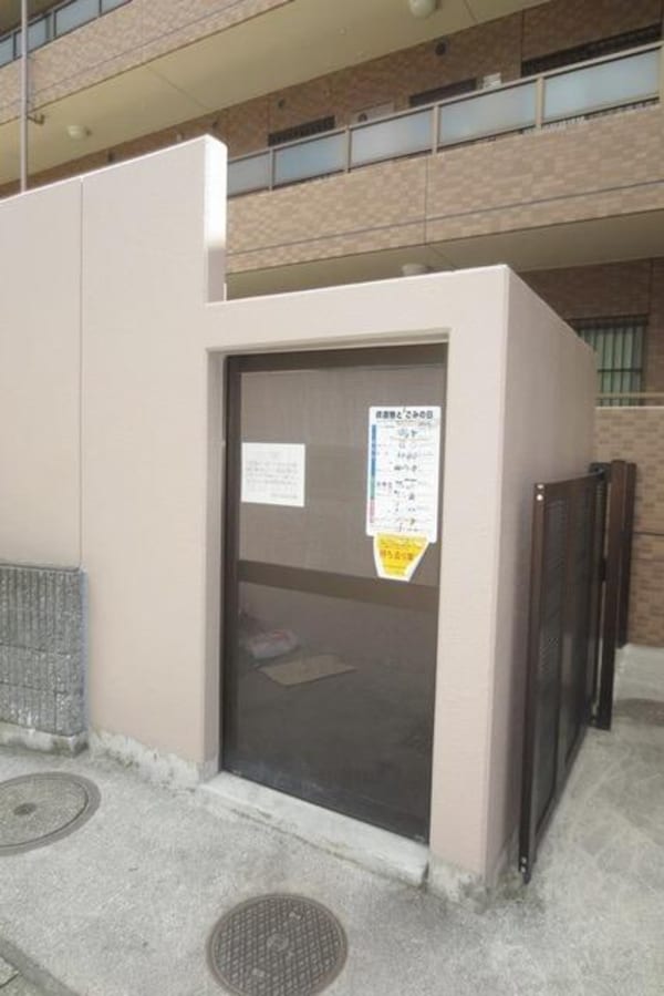 共有部分(専用ゴミ捨て場)