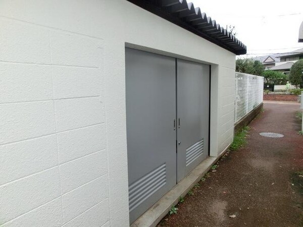 共有部分(敷地内ゴミ置場)