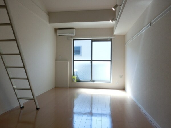 その他室内・内装(ロフト付の洋室です)