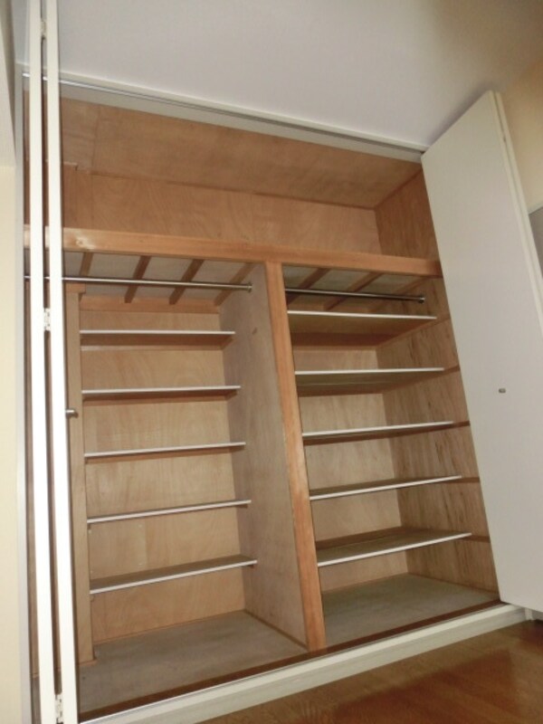 収納(クローゼットです)