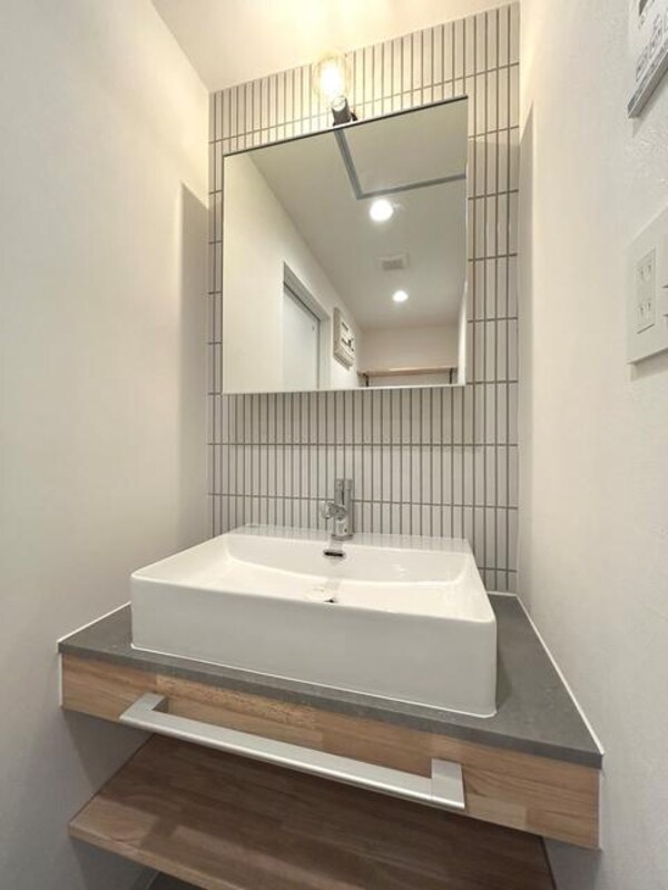 洗面(敷地内にある遊び場)