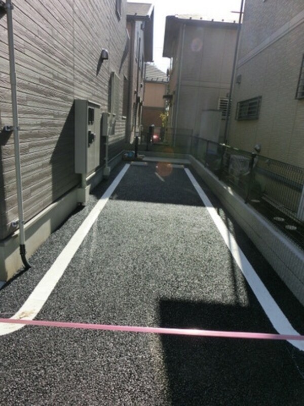 共有部分(敷地内駐車場)