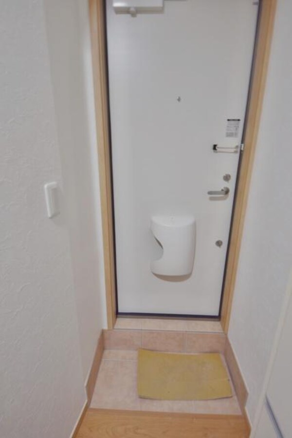 玄関(シューズボックス完備)