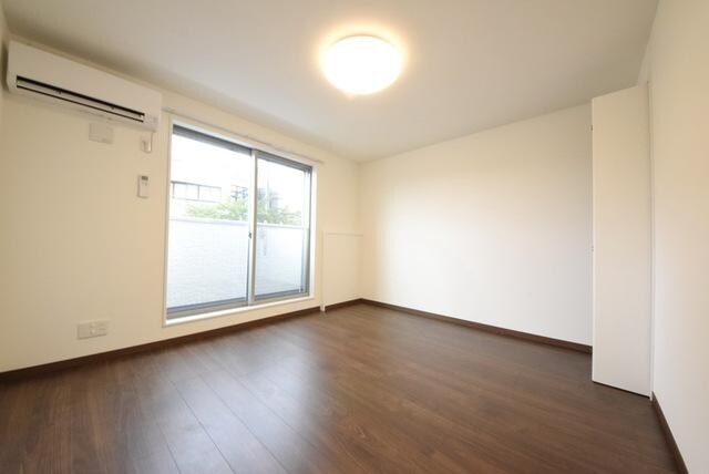 物件内観写真2　(お部屋の内装)