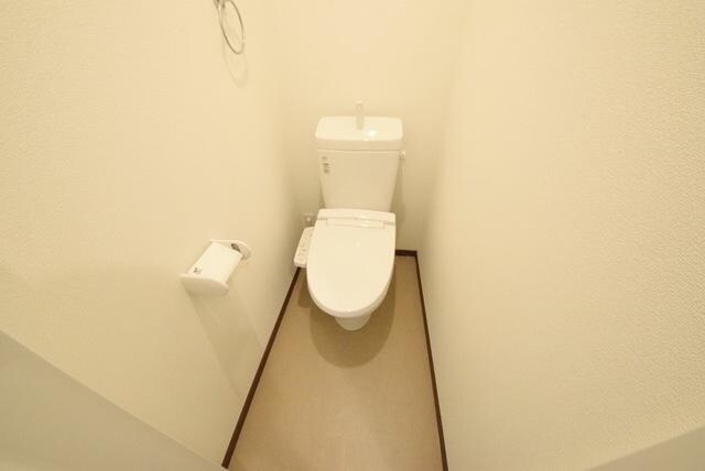 物件内観写真5　(トイレ)