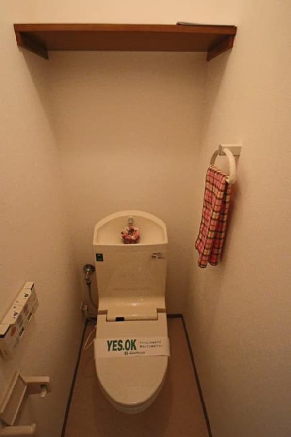 トイレ(ウォシュレット付きトイレ)