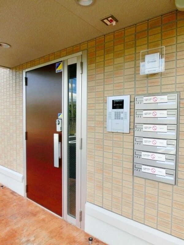エントランス(お部屋探しは【タウンハウジング千葉店】にお任せ下さい♪)