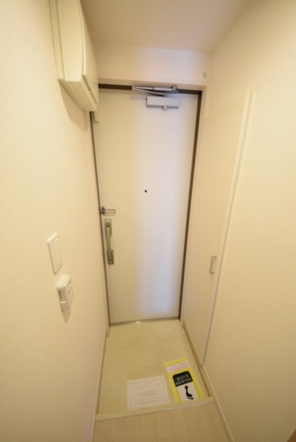 玄関(お部屋探しは【タウンハウジング千葉店】にお任せ下さい♪)