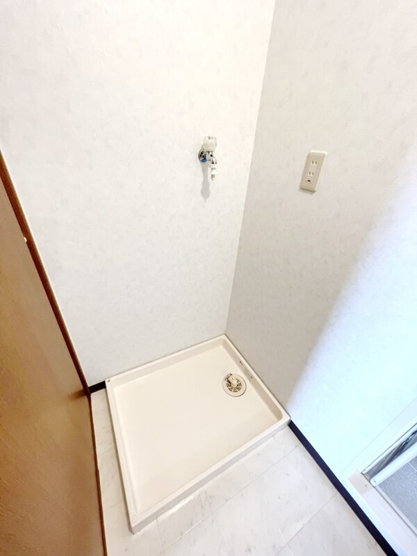 設備(洗濯機置き場)