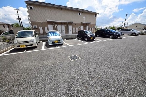 駐車場(現地待ち合わせ歓迎♪お問合せはタウンハウジング千葉店まで！)