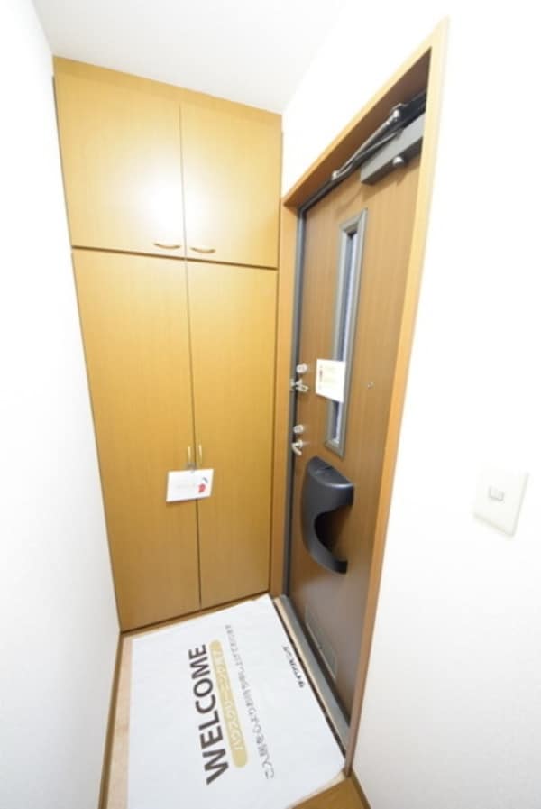 玄関(お部屋探しは【タウンハウジング千葉店】にお任せ下さい♪)