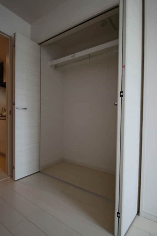 設備(クローゼット収納完備)