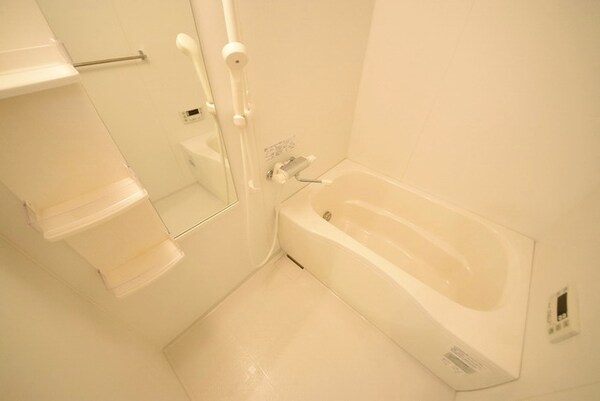 バス／シャワールーム等(同施工イメージ　現状優先)