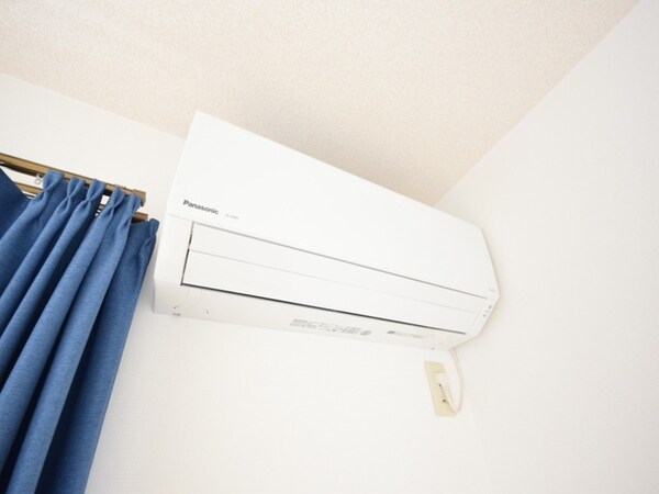 設備(エアコン１基付)