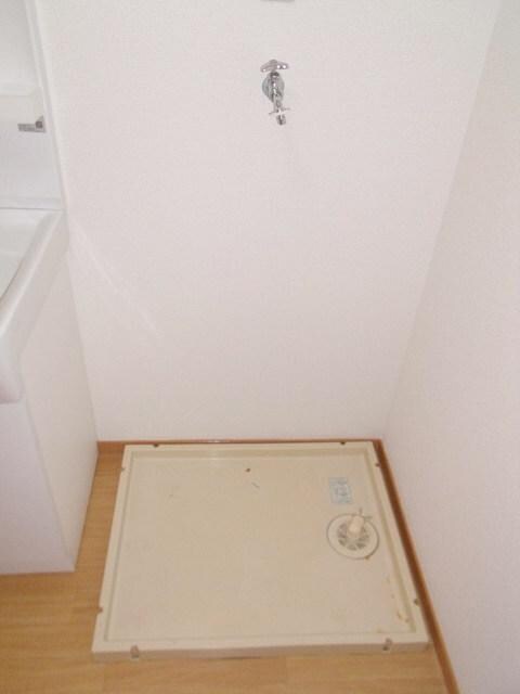 物件内観写真9　(洗濯機置き場)