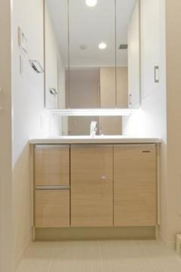 洗面(※写真は同タイプ住戸です。)