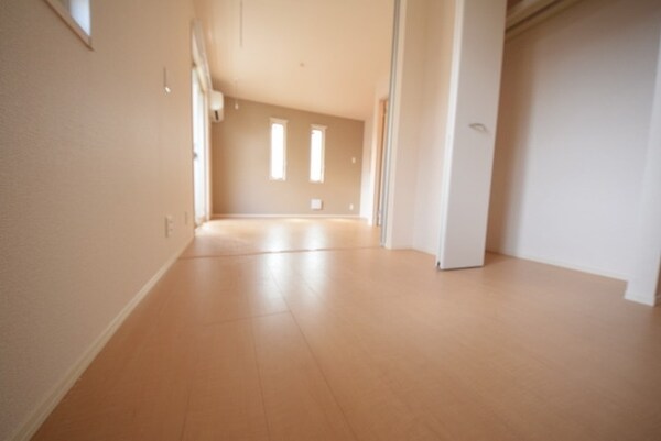 その他室内・内装(別角度から見たお部屋です)