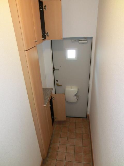 物件内観写真9　(※同建物　同タイプ間取り別室　現況優先)