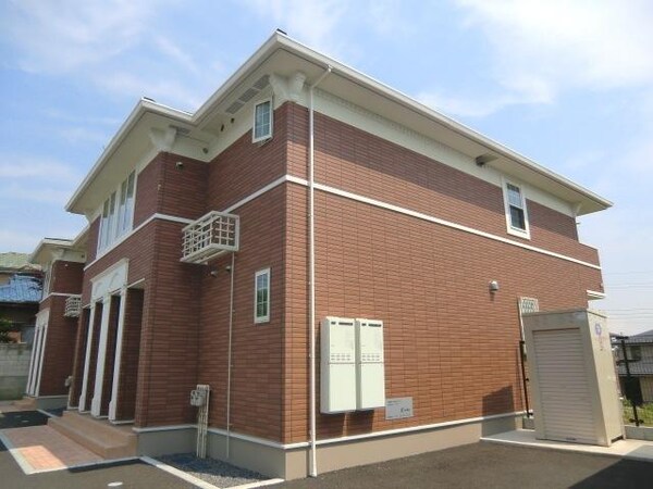 外観(静かな住宅地にございます)