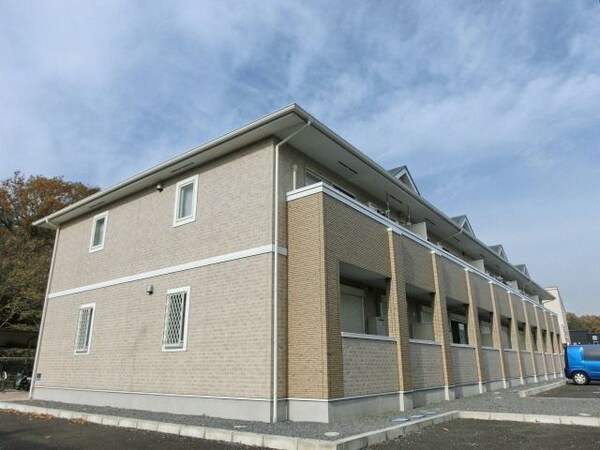 外観(日当たり良好、緑あふれる住環境)