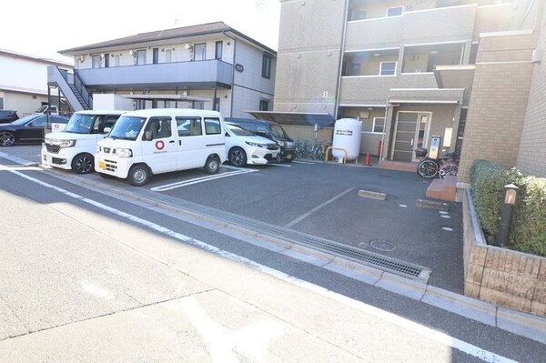 駐車場(駐車場)