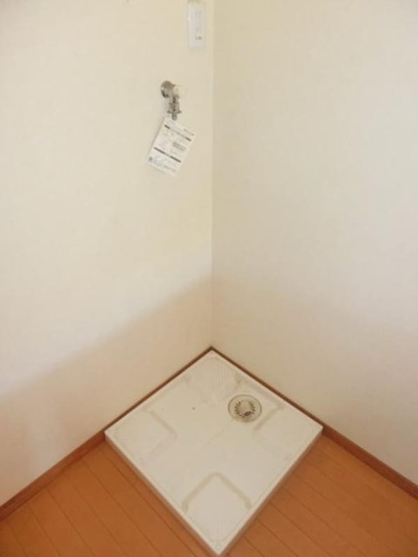 設備(室内洗濯機置き場)
