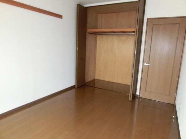 設備(各部屋収納あり)