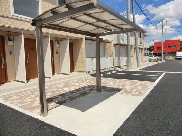 共有部分(屋根付き駐輪場)