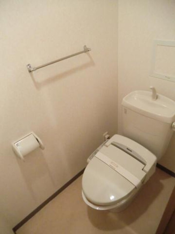 トイレ(※別号室参考写真です)