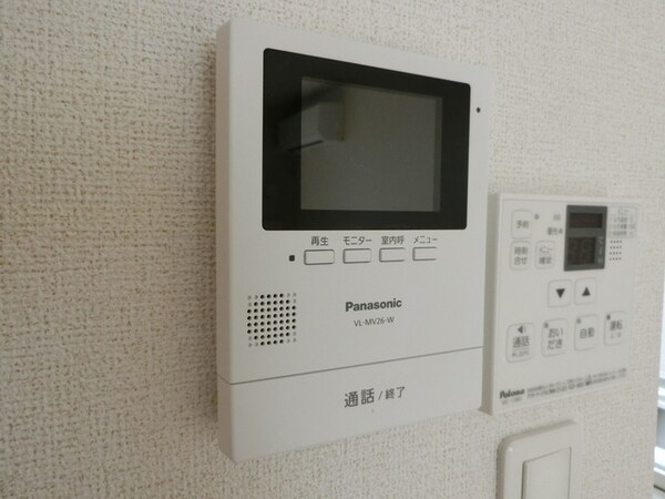 設備(安心のモニター付きインターホンです)