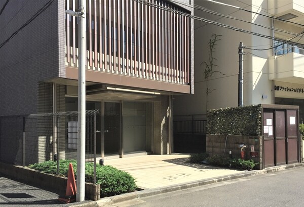 エントランス(外観)