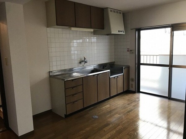 キッチン(※別号室参考写真です)