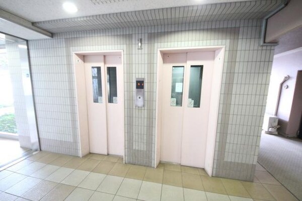 共有部分(共用エレベーター)
