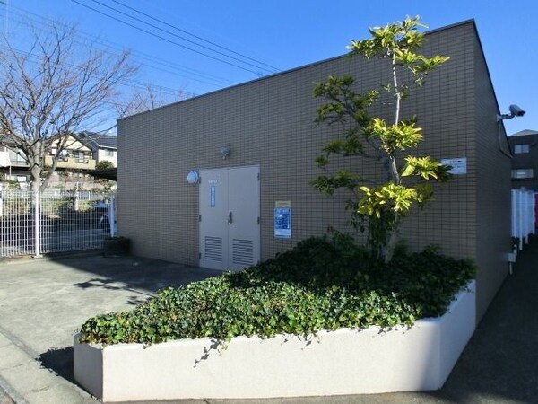 その他(敷地内ごみ置場)