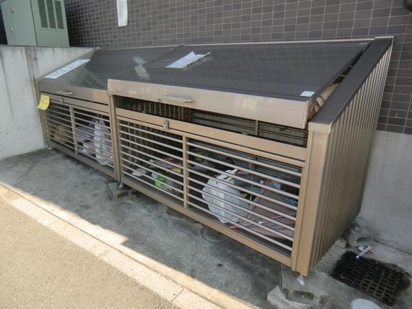 その他(共用ゴミステーションです)