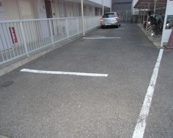 駐車場(駐車場)