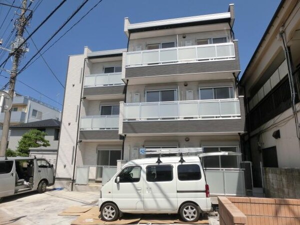 外観(ホームセキュリティ完備　ネット無料　建物前に駐輪置き場)
