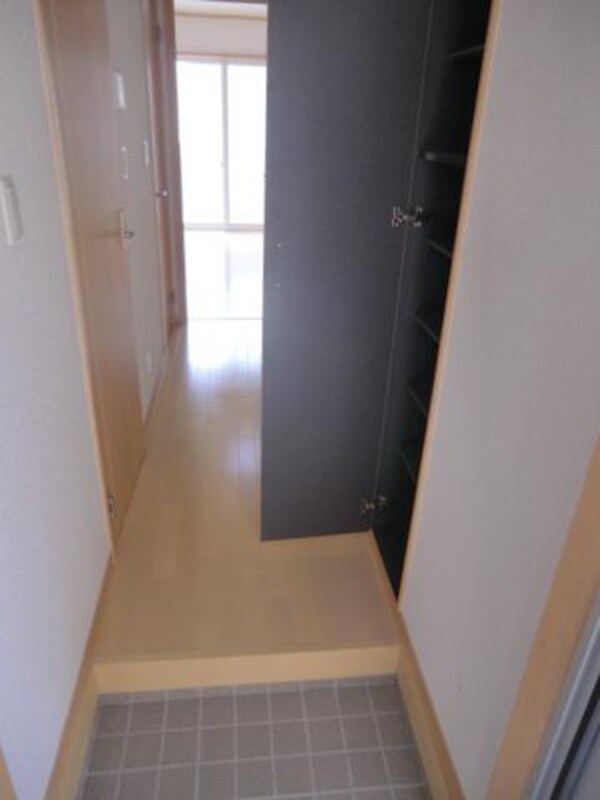 玄関(シューズボックス付きの玄関)