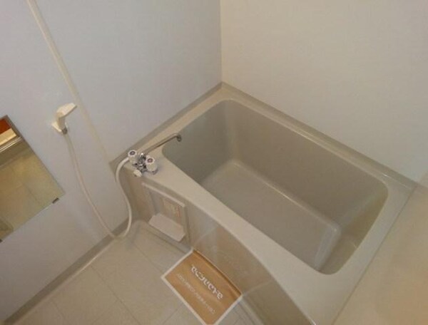 バス／シャワールーム等(※別号室参考写真です)