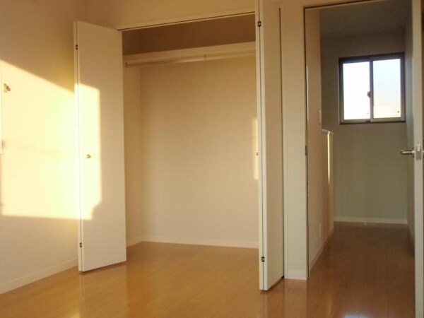 収納(同会社施工参照　現状優先)