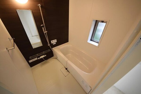 バス／シャワールーム等(追い焚き機能あり)