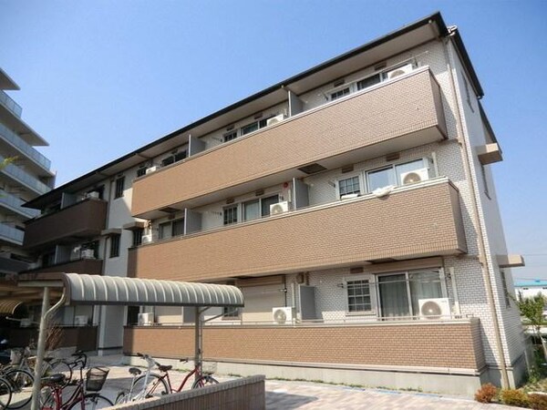 外観(駅徒歩5分)