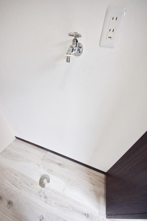 設備(室内洗濯機置場)