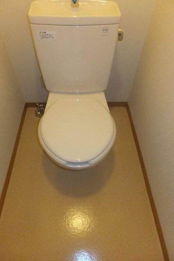 トイレ(清潔感のあるトイレです)