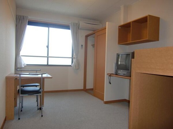 子供部屋(キレイなお部屋ですよ)