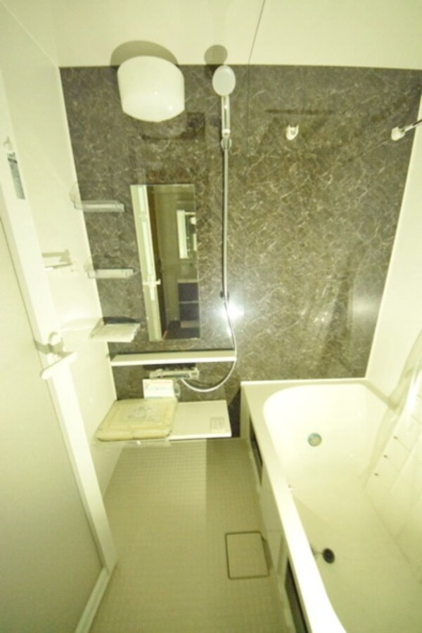 バス／シャワールーム等(綺麗なバスルームです)