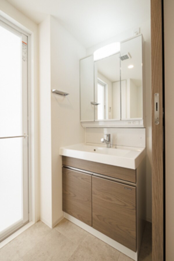 洗面(※写真は同タイプ住戸です。)